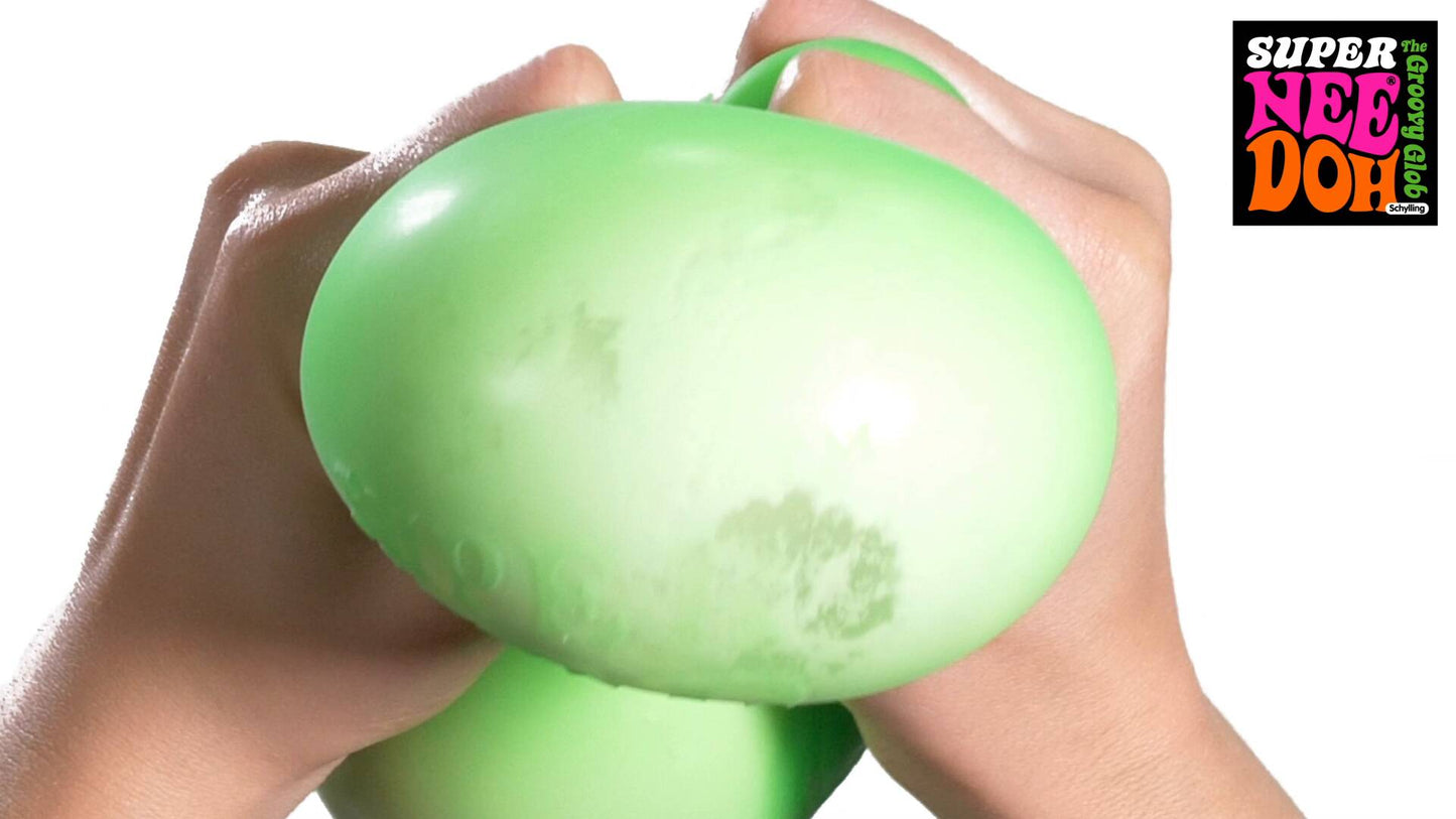 Classic Stress-Relieving Super NeeDoh | Collection Velvet Bloom - Classic NeeDoh Stress-Relieving Squishy Ball Detail